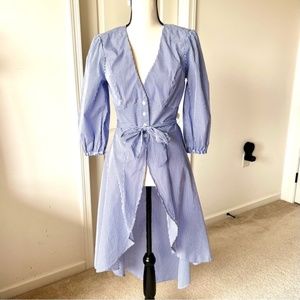 Venus, high low blue pinstripe button up